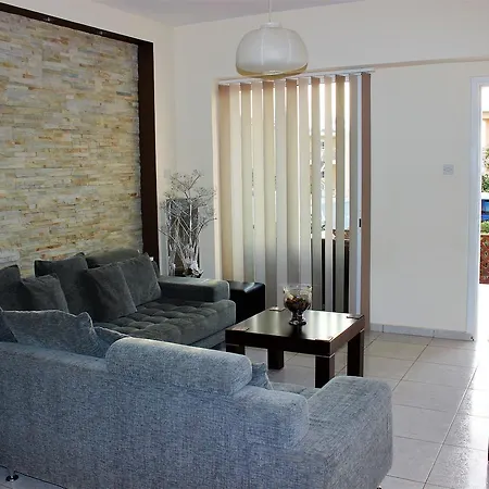 Diana Townhouse *