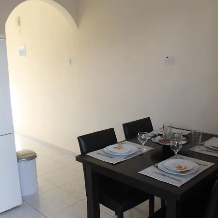 Apartment Diana Townhouse *