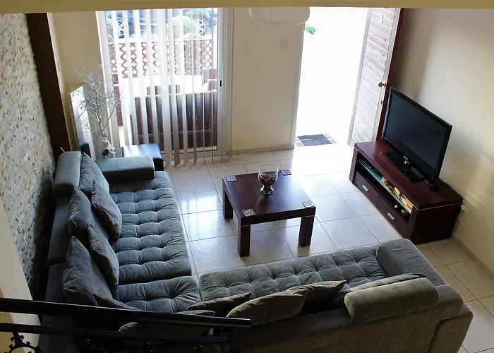 Diana Townhouse Apartment Paphos